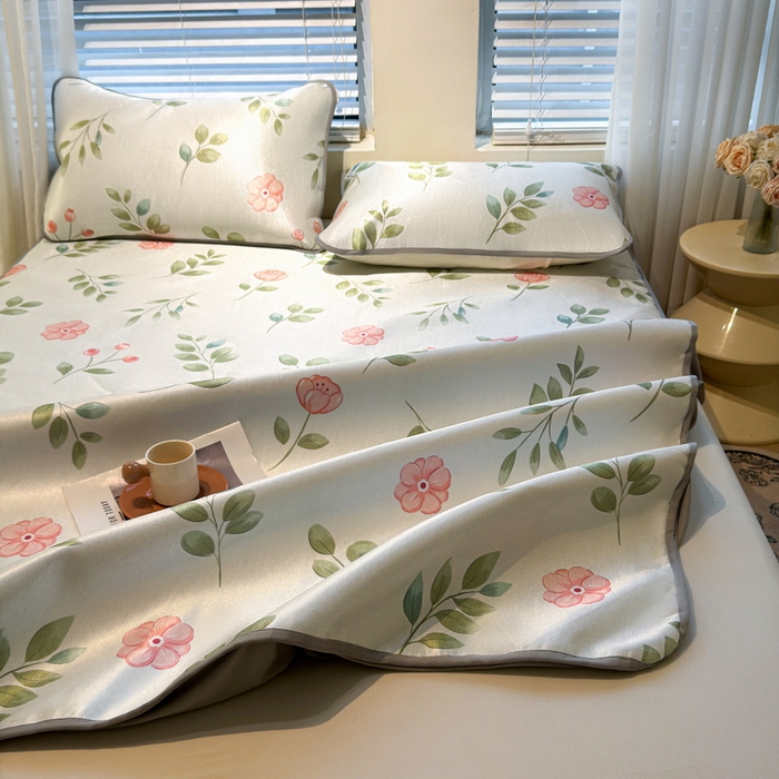 91家纺网 家纺一手货源 找家纺 LIFE.丽芙 2025春夏季新品数码印花冰藤凉席席子床笠三件套加厚冰丝软藤席小清新印花床罩单件（风格二） 莫妮卡