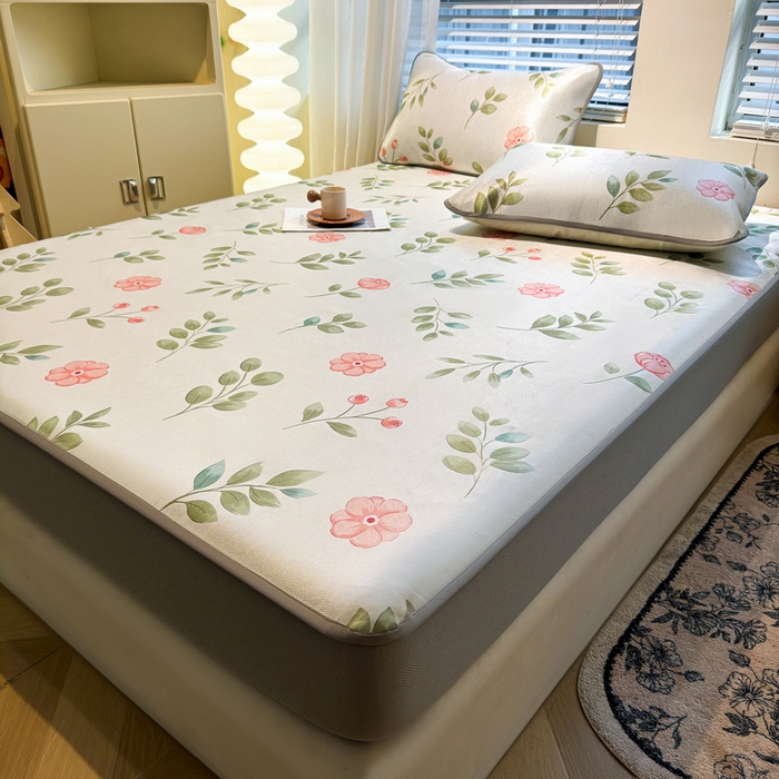 91家纺网 家纺一手货源 找家纺 LIFE.丽芙 2025春夏季新品数码印花冰藤凉席席子床笠三件套加厚冰丝软藤席小清新印花床罩单件（风格二） 莫妮卡