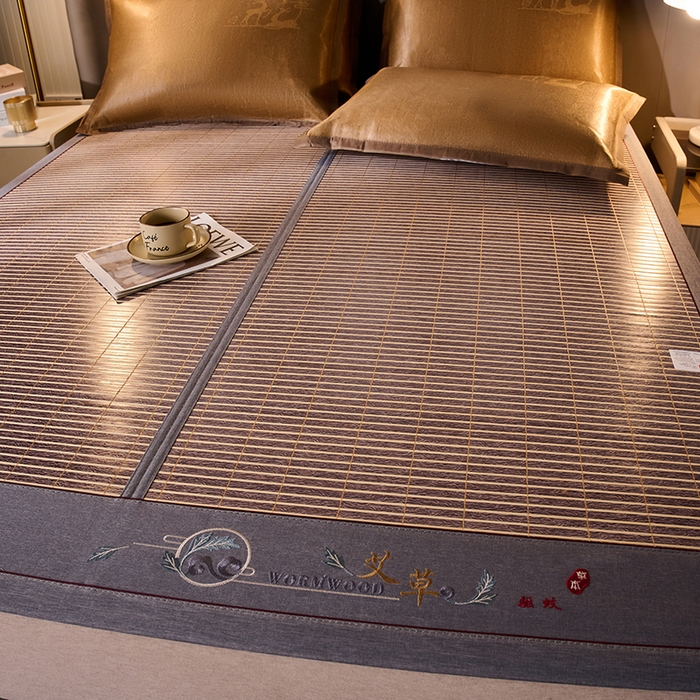 91家纺网 家纺一手货源 找家纺 鑫琪莱家纺 2025新款双面竹席冰丝席竹凉席学生宿舍席子 艾草木纹-烟雨-