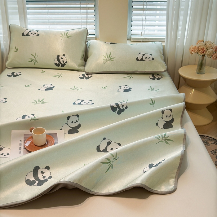 91家纺网 家纺一手货源 找家纺 LIFE.丽芙 2025春夏季新品数码印花冰藤凉席席子床笠三件套加厚冰丝软藤席小清新印花床罩单件（风格二） 小熊猫