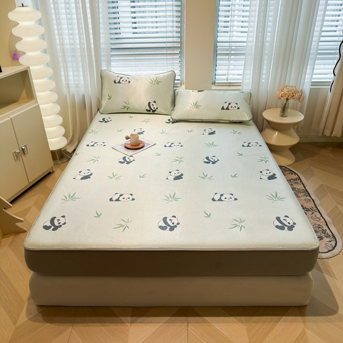 91家纺网 家纺一手货源 找家纺 LIFE.丽芙 2025春夏季新品数码印花冰藤凉席席子床笠三件套加厚冰丝软藤席小清新印花床罩单件（风格二） 小熊猫