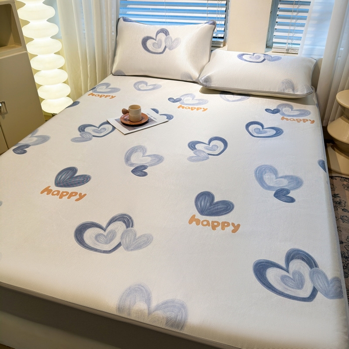 91家纺网 家纺一手货源 找家纺 LIFE.丽芙 2025春夏季新品数码印花冰藤凉席席子床笠三件套加厚冰丝软藤席小清新印花床罩单件（风格二） 邂逅