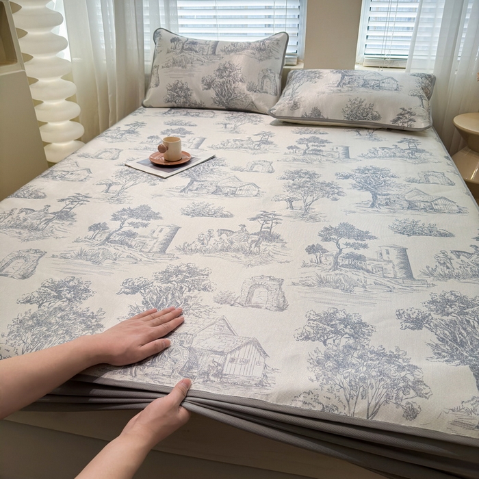 91家纺网 家纺一手货源 找家纺 LIFE.丽芙 2025春夏季新品数码印花冰藤凉席席子床笠三件套加厚冰丝软藤席小清新印花床罩单件（风格二） 秘密庄园