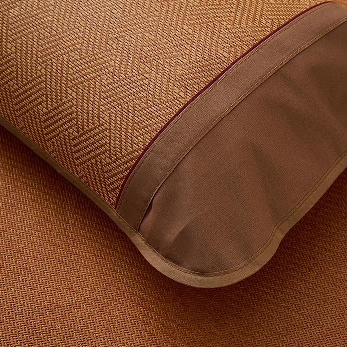 91家纺网 家纺一手货源 找家纺 鑫琪莱家纺 2025新款双面竹席冰丝席竹凉席学生宿舍席子 藤枕套咖