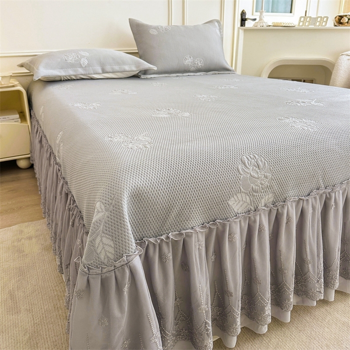 91家纺网 家纺一手货源 找家纺 恒爱   2025新款冰丝牡丹花床盖 浅灰