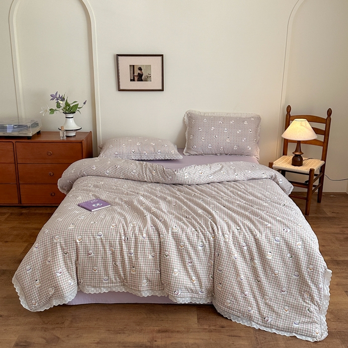 91家纺网 家纺一手货源 找家纺 一霖家纺 2025新款云感双层纱花边款四件套 西高地