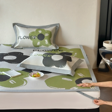 91家纺网 家纺一手货源 找家纺 （总）橘滋  2025新夏日高端A类原创设计轻奢简约数码印花冰丝席凉席-床席