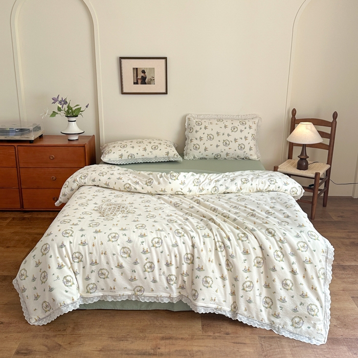 91家纺网 家纺一手货源 找家纺 一霖家纺 2025新款云感双层纱花边款四件套 森林小兔