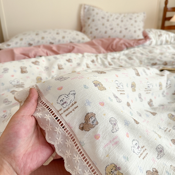 91家纺网 家纺一手货源 找家纺 一霖家纺 2025新款云感双层纱花边款四件套 小奶狗