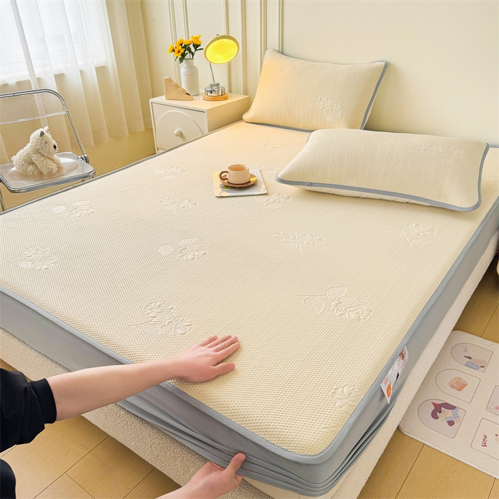 91家纺网 家纺一手货源 找家纺 恒爱   2025新款冰丝牡丹花床笠 象牙白