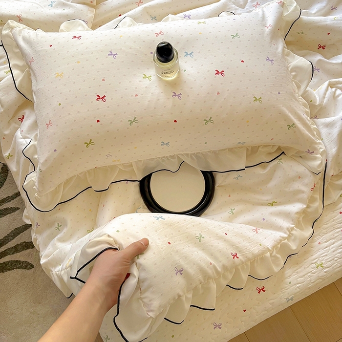 91家纺网 家纺一手货源 找家纺 韩秀 2025新款水洗棉夹棉韩版花边夏被小清新针织棉小碎花皱皱棉双层纱软糯感夏凉被空调被泡泡棉被四季跑量款 蝶梦