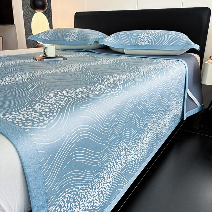 91家纺网 家纺一手货源 找家纺 2025新款A类PE提花凉席-波光粼粼 波光粼粼-以太兰