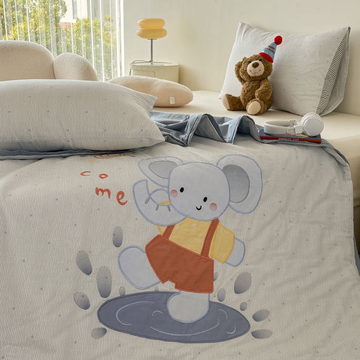 91家纺网 家纺一手货源 找家纺 鸣升家纺  2025新款精梳全棉纯棉绣花夏被夏凉被空调被 俏皮象