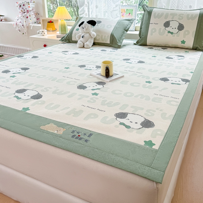 91家纺网 家纺一手货源 找家纺 2025新款A类抗菌数码印花冰藤席 假日小狗