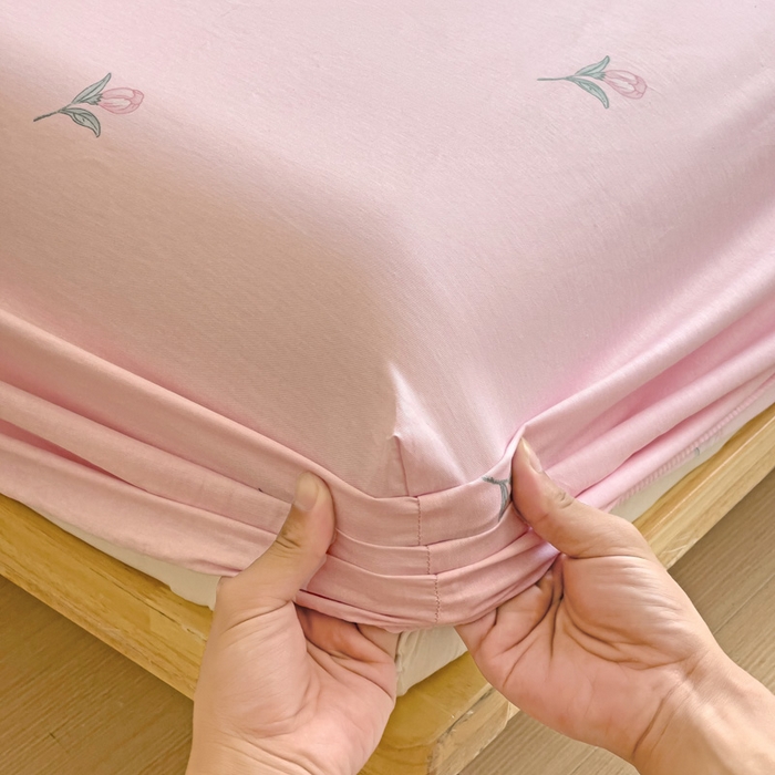 91家纺网 家纺一手货源 找家纺 依庭 2025新款全棉印花花卉款四件套单品系列-单床笠 罗微