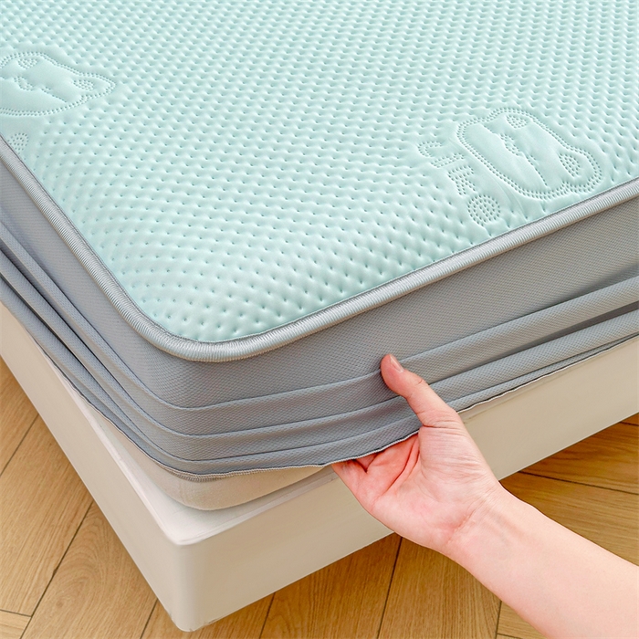 91家纺网 家纺一手货源 找家纺 慕木家纺 2025新款小冰熊凉感冰丝凉席夏被四件套 床笠款 天空蓝