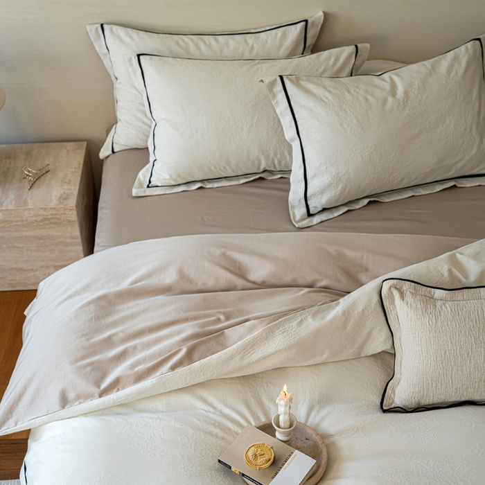 91家纺网 家纺一手货源 找家纺 （总）2025新款云感超柔60支厚织提花浮雕四件套-棉屿时光