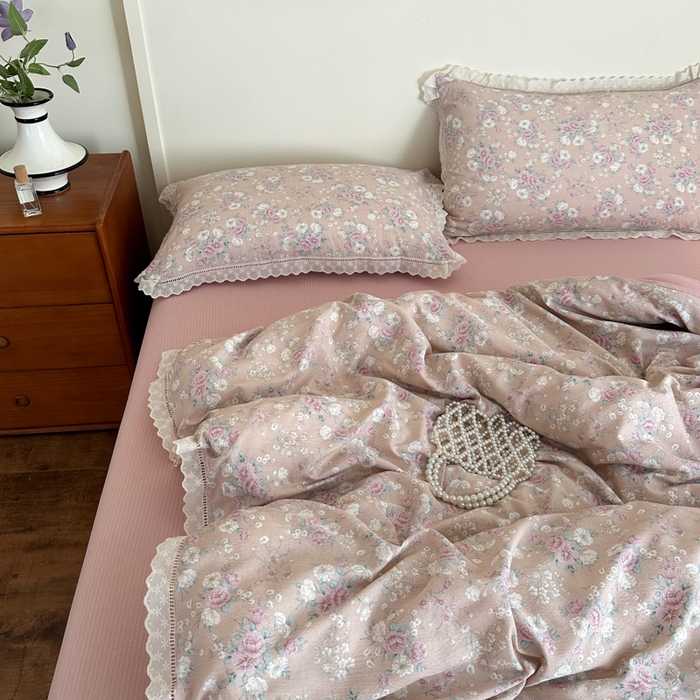 91家纺网 家纺一手货源 找家纺 一霖家纺 2025新款云感双层纱花边款四件套 花儿朵朵