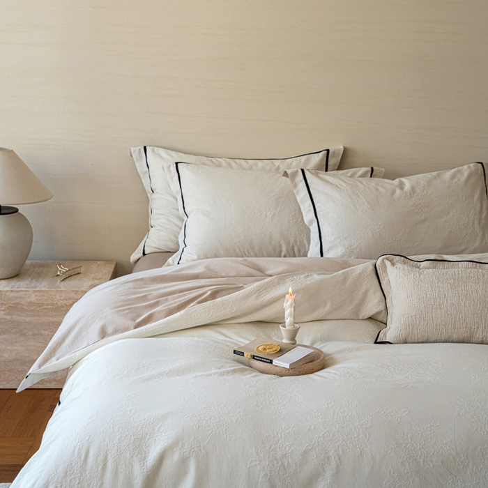 91家纺网 家纺一手货源 找家纺 （总）2025新款云感超柔60支厚织提花浮雕四件套-棉屿时光