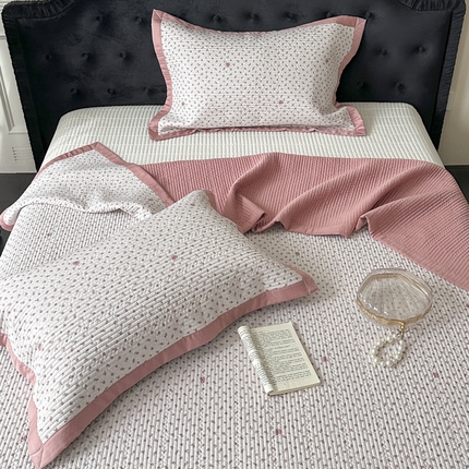 91家纺网 家纺一手货源 找家纺 （总）茉夕家纺 2025新款莫代尔天丝夹棉床盖