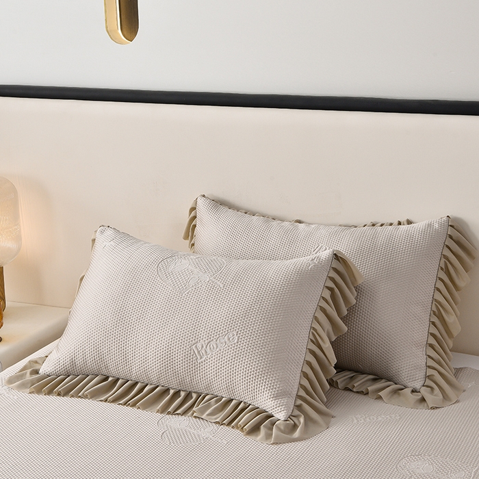 91家纺网 家纺一手货源 找家纺 畅畅家纺 2025新款立体提花凉豆豆席床裙款凉席 爱之恋-咖