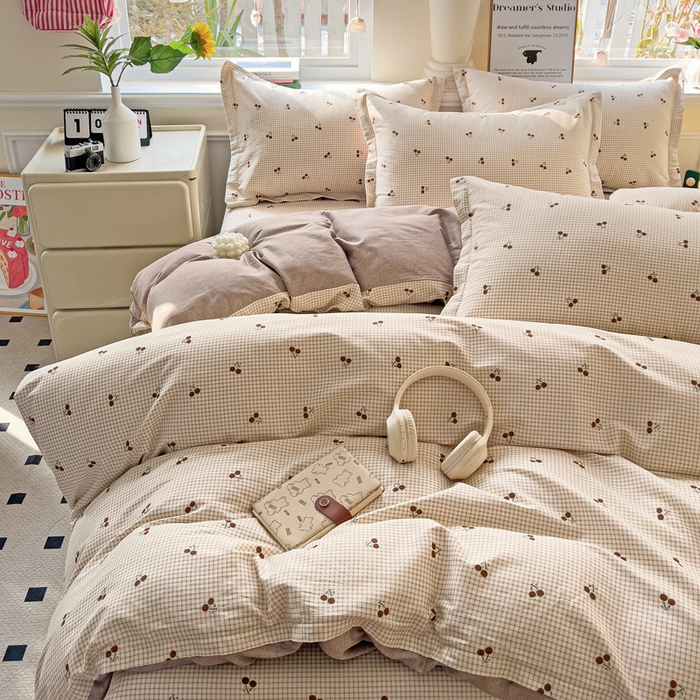 91家纺网 家纺一手货源 找家纺 依庭 2025新款全棉印花花卉款四件套单品系列-四件套 樱姿