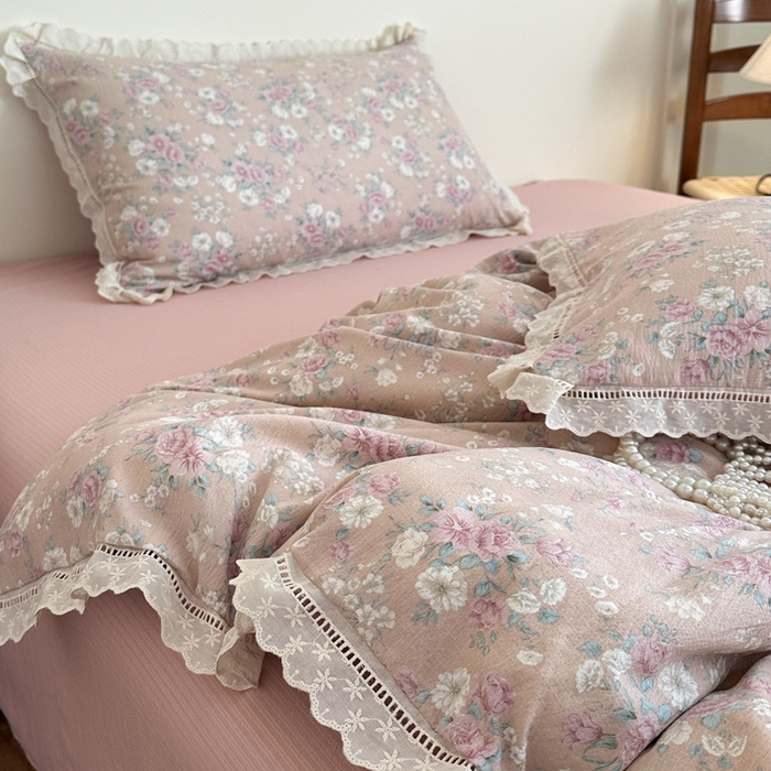 91家纺网 家纺一手货源 找家纺 一霖家纺 2025新款云感双层纱花边款四件套 花儿朵朵