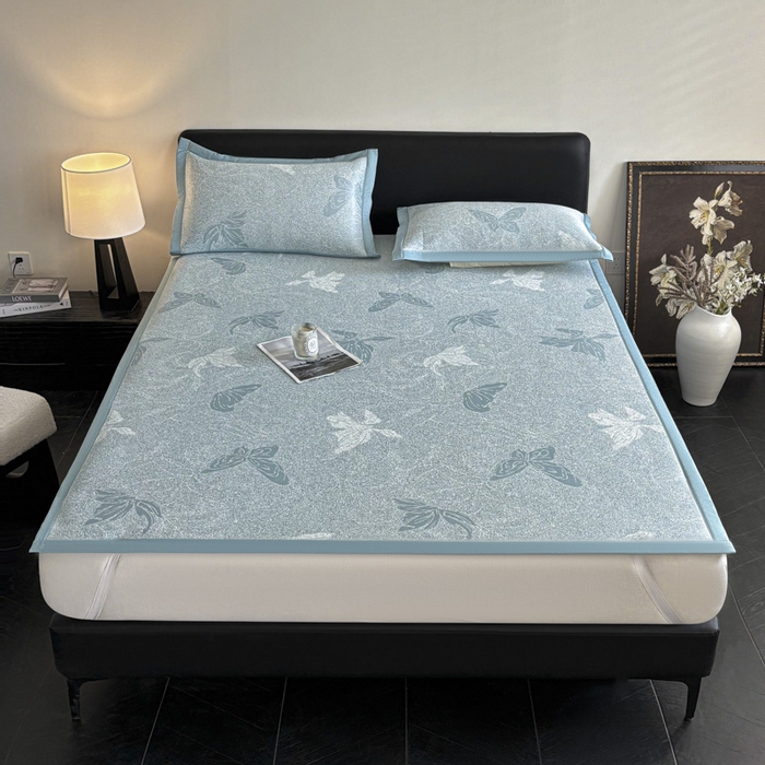 91家纺网 家纺一手货源 找家纺 2025新款A类PE提花凉席-翩翩起舞 翩翩起舞-以太兰