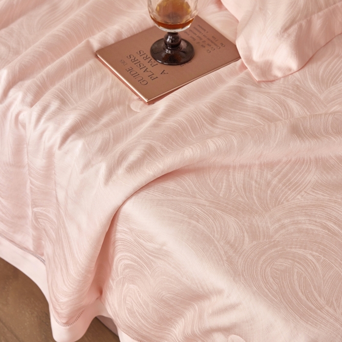 91家纺网 家纺一手货源 找家纺 （总）黛舒家居 2025新款60S兰精天丝精美提花夏被-艾迪斯