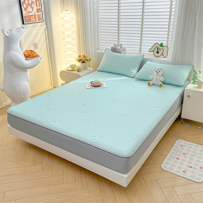 91家纺网 家纺一手货源 找家纺 慕木家纺 2025新款小冰熊凉感冰丝凉席夏被四件套 床笠款 天空蓝