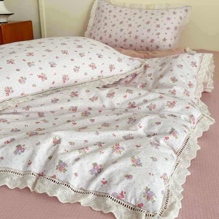 91家纺网 家纺一手货源 找家纺 一霖家纺 2025新款云感双层纱花边款四件套 浪漫花语