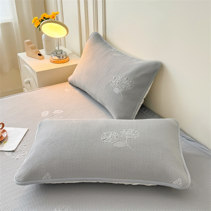 91家纺网 家纺一手货源 找家纺 恒爱   2025新款冰丝牡丹花床笠 浅灰