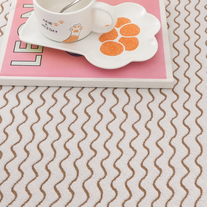 91家纺网 家纺一手货源 找家纺 2025新款防滑防尘斗柜套裙边-水波纹系列 咖色