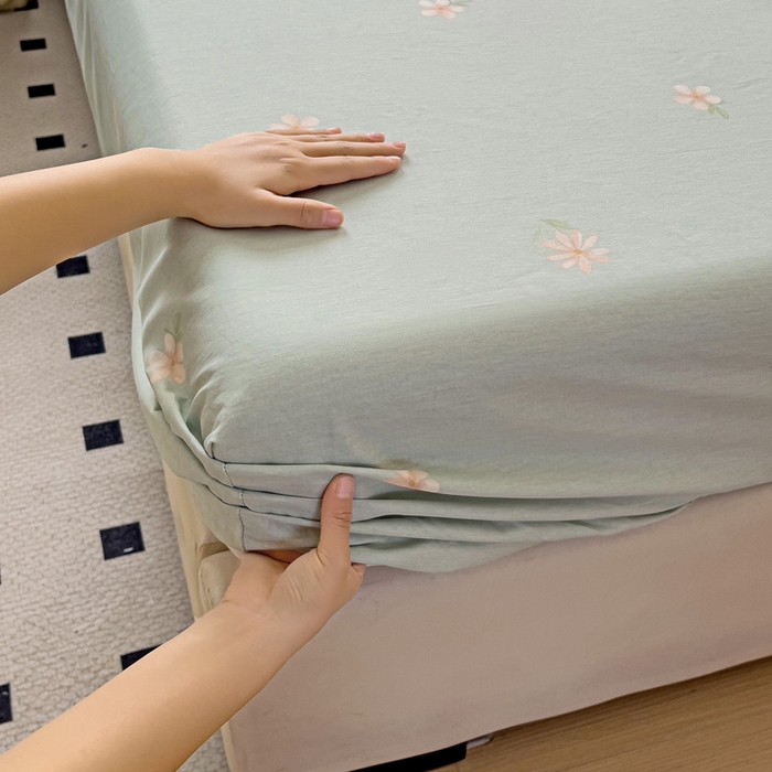 91家纺网 家纺一手货源 找家纺 依庭 2025新款全棉印花花卉款四件套单品系列-单床笠 云裳花谷