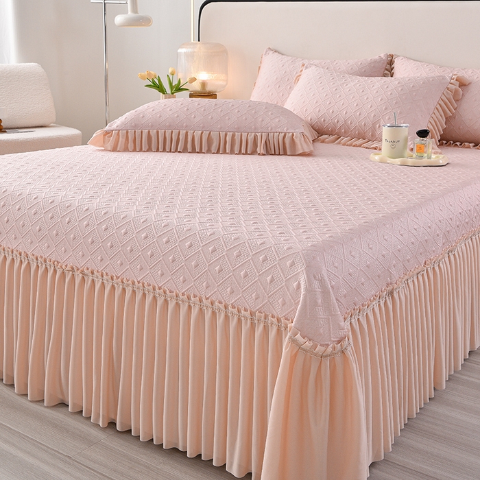 91家纺网 家纺一手货源 找家纺 畅畅家纺 2025新款立体提花凉豆豆席床裙款凉席 时尚空间-粉