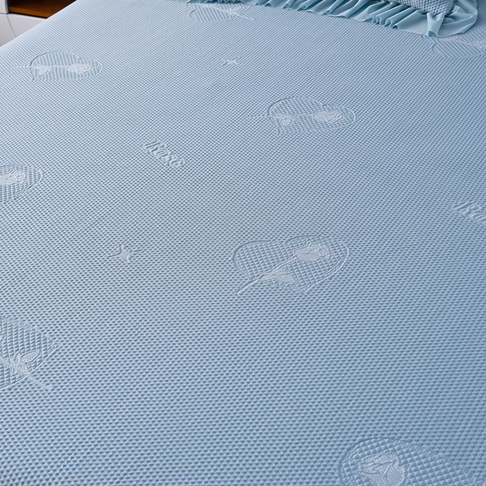 91家纺网 家纺一手货源 找家纺 畅畅家纺 2025新款立体提花凉豆豆席床裙款凉席 爱之恋-蓝