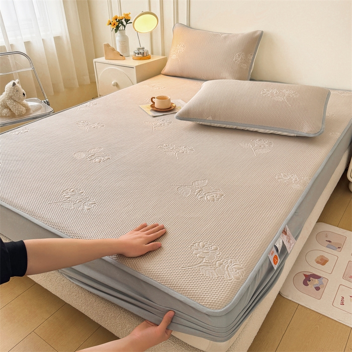 91家纺网 家纺一手货源 找家纺 恒爱   2025新款冰丝牡丹花床笠 卡其