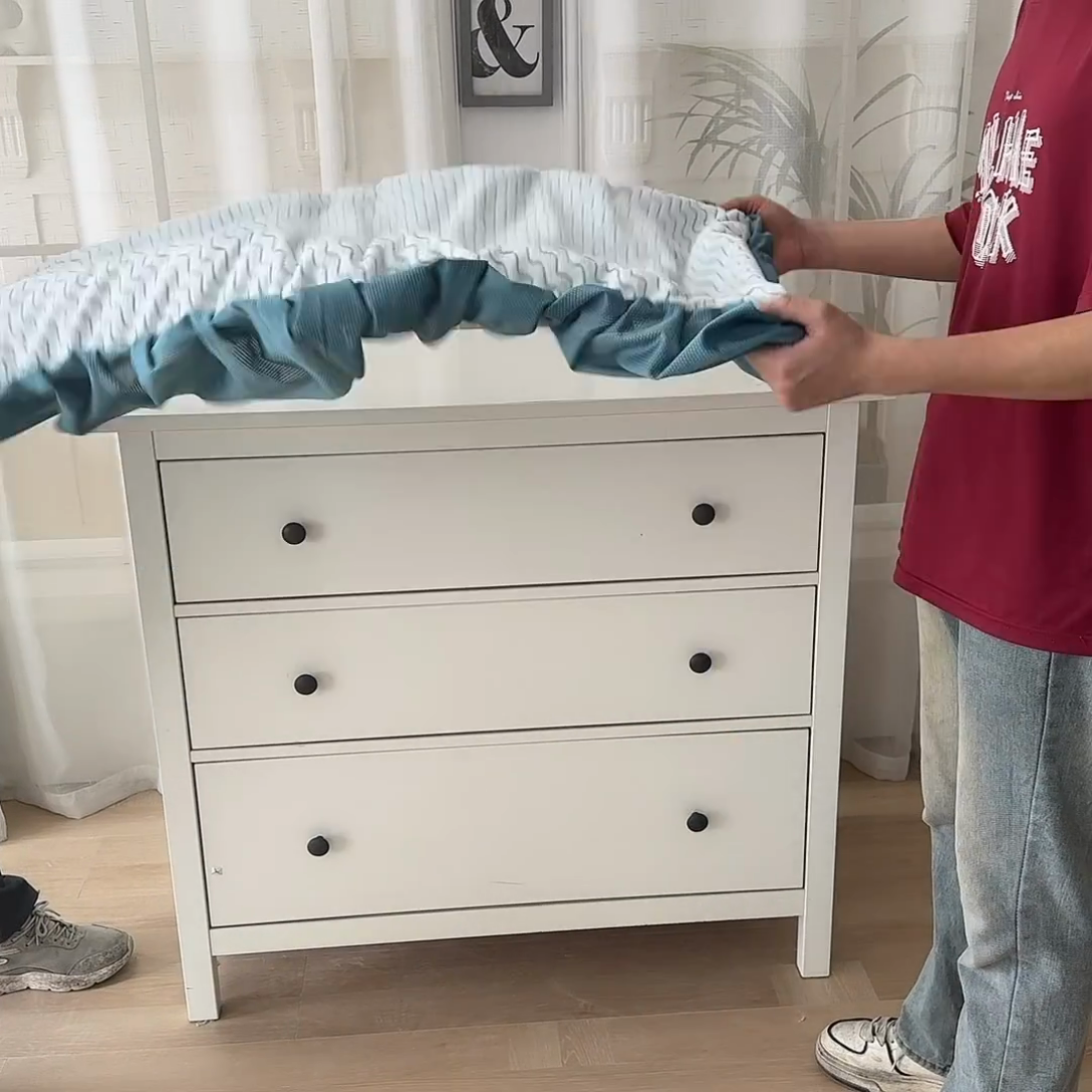 91家纺网 家纺一手货源 找家纺 （总）2025新款防滑防尘斗柜套裙边-水波纹系列