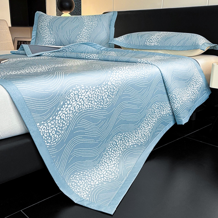 91家纺网 家纺一手货源 找家纺 2025新款A类PE提花凉席-波光粼粼 波光粼粼-以太兰