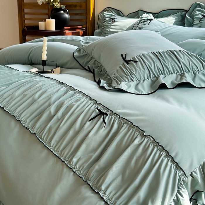 91家纺网 家纺一手货源 找家纺 2025秋冬新款A类母婴级法式风忆棉床裙床笠四件套 琉眠-浪花绿