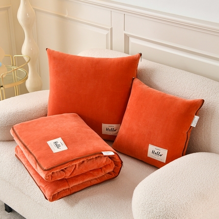 悦织湾家纺 2025新款宝宝牛奶绒贴布绣多功能抱枕被 贴布绣-亮橘色