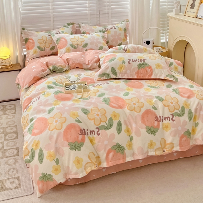 91家纺网 家纺一手货源 找家纺 依庭 2025新款全棉印花花卉款四件套单品系列-四件套 笑脸草莓