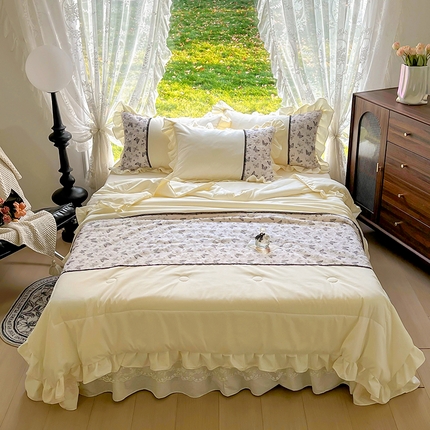 91家纺网 家纺一手货源 找家纺 芭比蔓家纺 2025新款韩式夏被四件套-蝶音 蝶音白