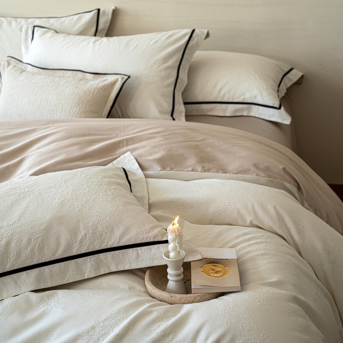 91家纺网 家纺一手货源 找家纺 （总）2025新款云感超柔60支厚织提花浮雕四件套-棉屿时光