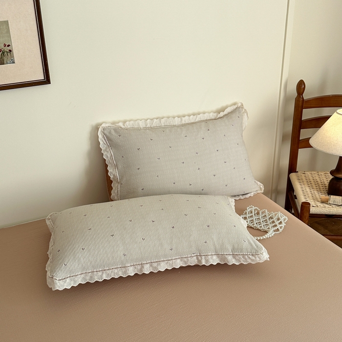 91家纺网 家纺一手货源 找家纺 一霖家纺 2025新款云感双层纱花边款四件套 咖色爱心