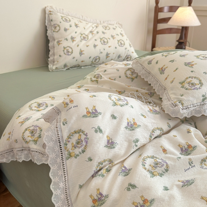 91家纺网 家纺一手货源 找家纺 一霖家纺 2025新款云感双层纱花边款四件套 森林小兔