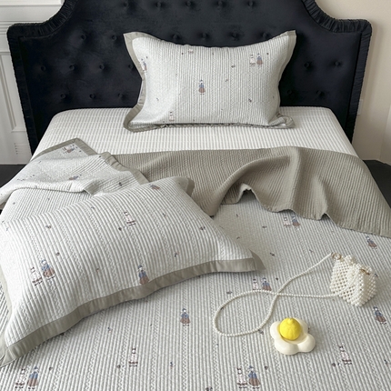 91家纺网 家纺一手货源 找家纺 （总）茉夕家纺 2025新款莫代尔天丝夹棉床盖