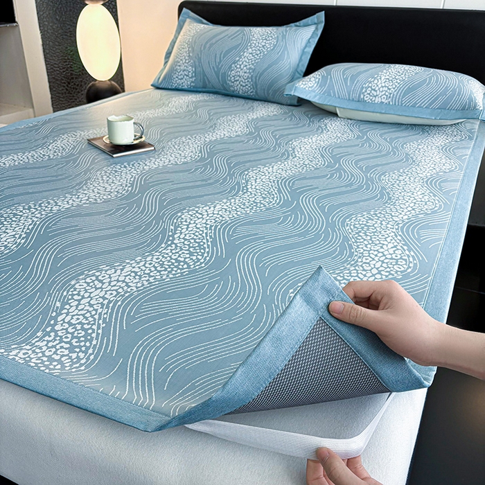 91家纺网 家纺一手货源 找家纺 2025新款A类PE提花凉席-波光粼粼 波光粼粼-以太兰