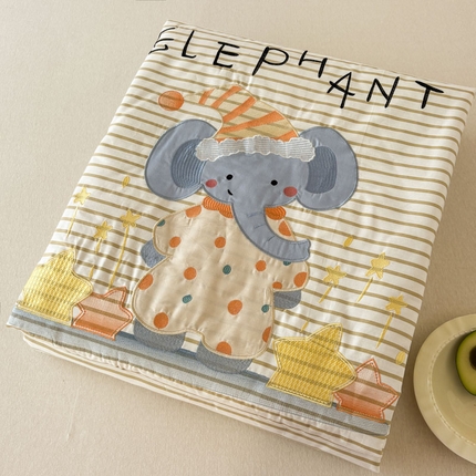 91家纺网 家纺一手货源 找家纺 鸣升家纺  2025新款精梳全棉纯棉绣花夏被夏凉被空调被 星星小象