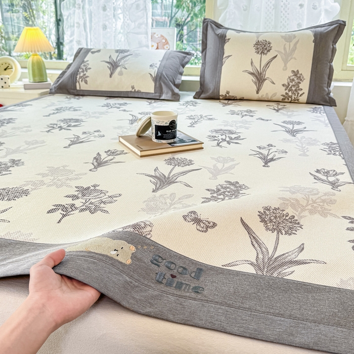 91家纺网 家纺一手货源 找家纺 2025新款A类抗菌数码印花冰藤席 飞花令